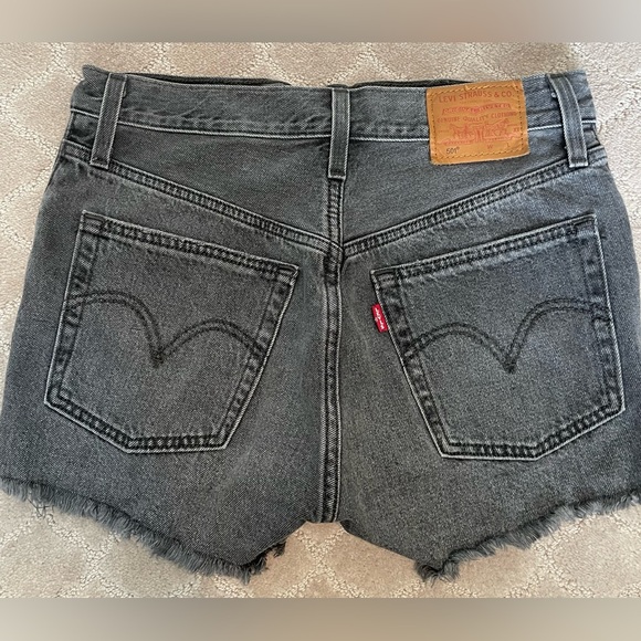Levi’s 501 High Rise Shorts - Picture 4 of 4